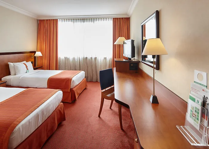 Doubletree By Hilton Paris Bougival