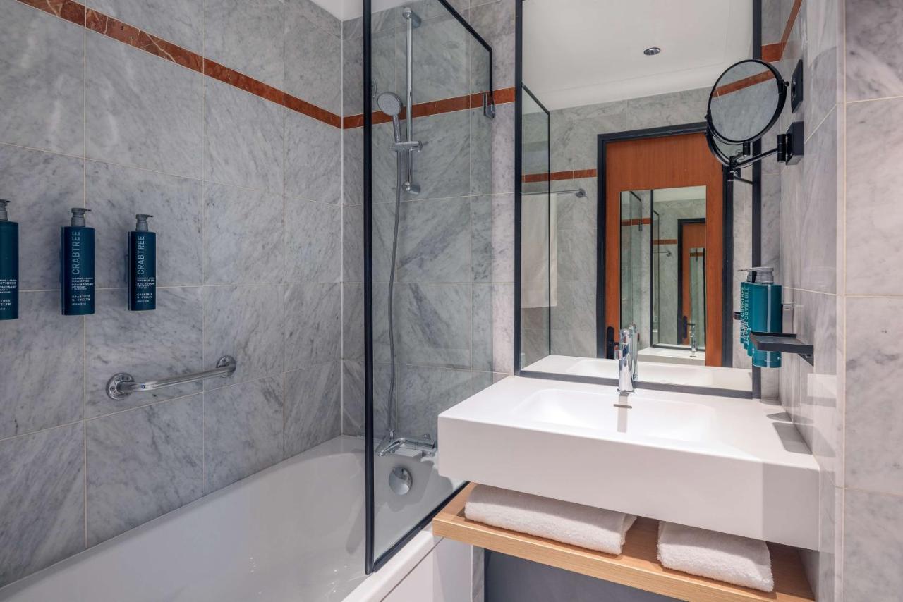 Doubletree By Hilton Paris