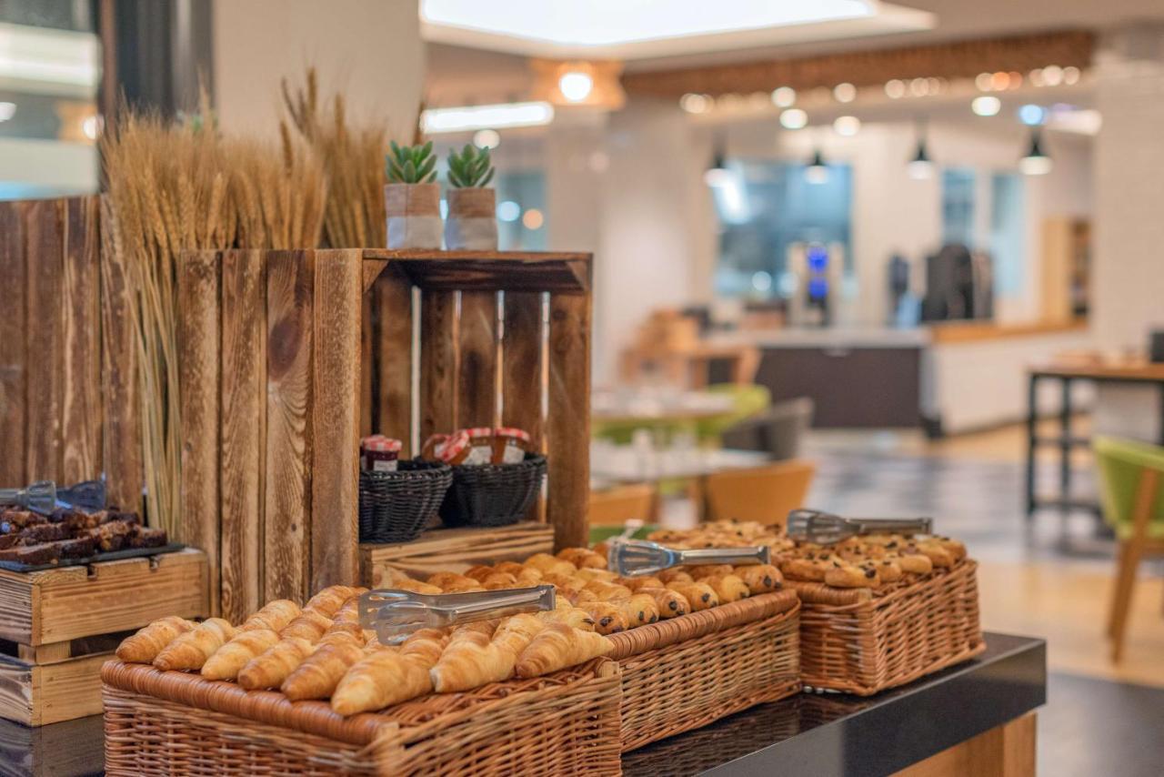 Doubletree By Hilton Paris Bougival