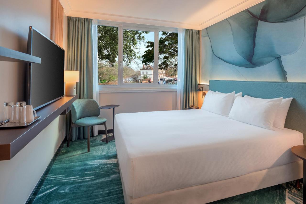 Doubletree By Hilton Paris Hotel
