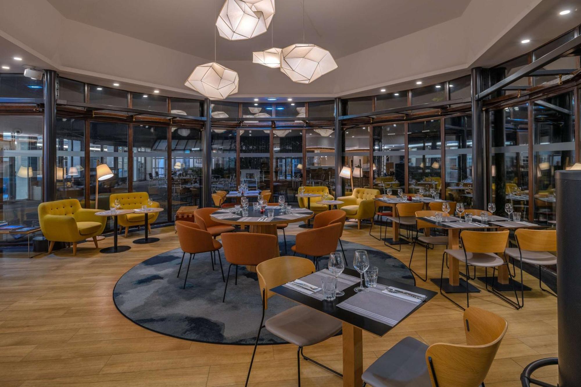 Doubletree By Hilton Paris 4* Bougival